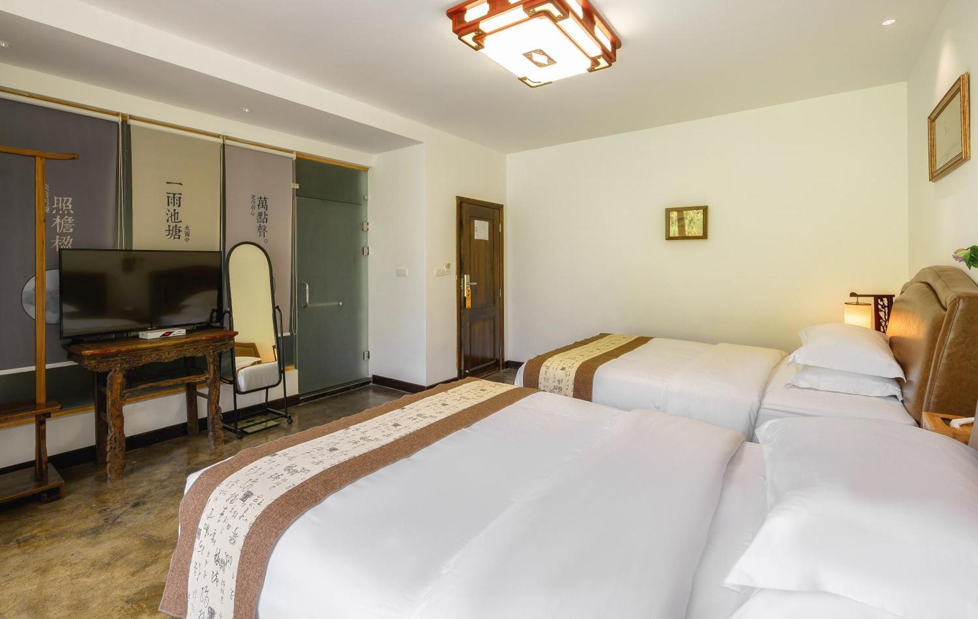 Leisure Courtyard Hotel Yangshuo-Free Shuttle Bus To Yangshuo Station Stay 2 Nights One Way Экстерьер фото