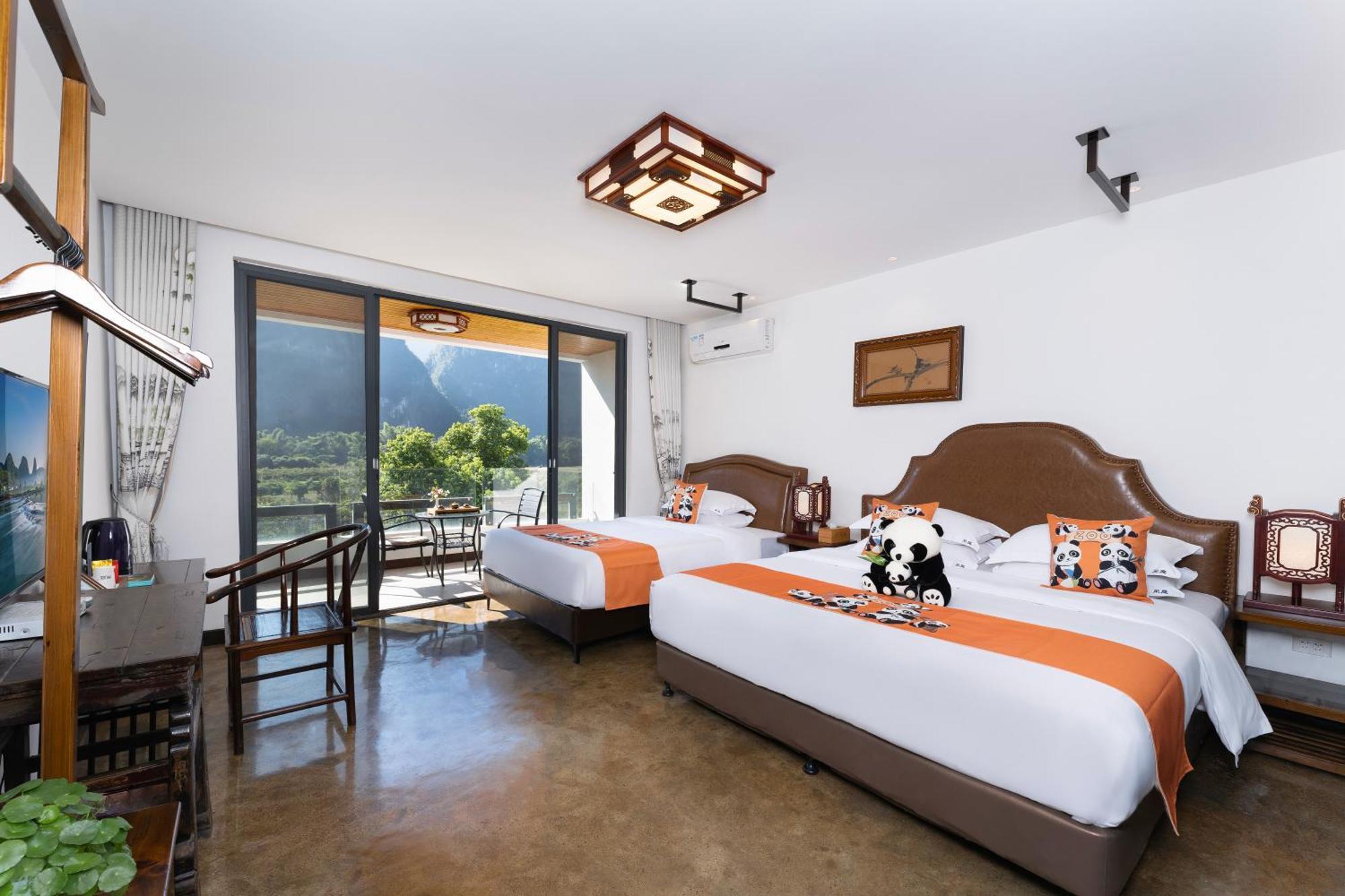 Leisure Courtyard Hotel Yangshuo-Free Shuttle Bus To Yangshuo Station Stay 2 Nights One Way Экстерьер фото