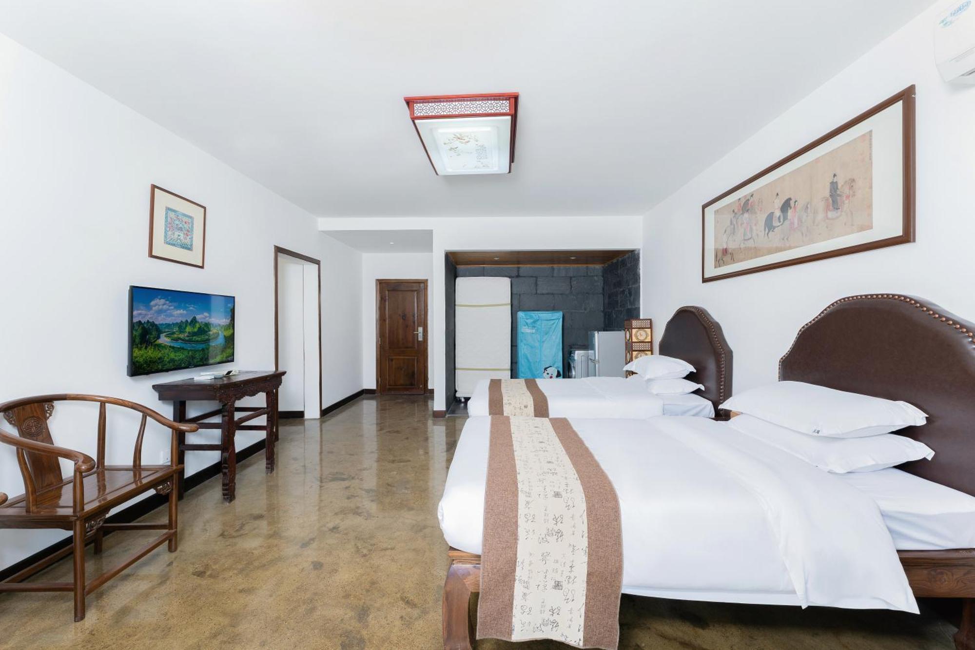 Leisure Courtyard Hotel Yangshuo-Free Shuttle Bus To Yangshuo Station Stay 2 Nights One Way Экстерьер фото
