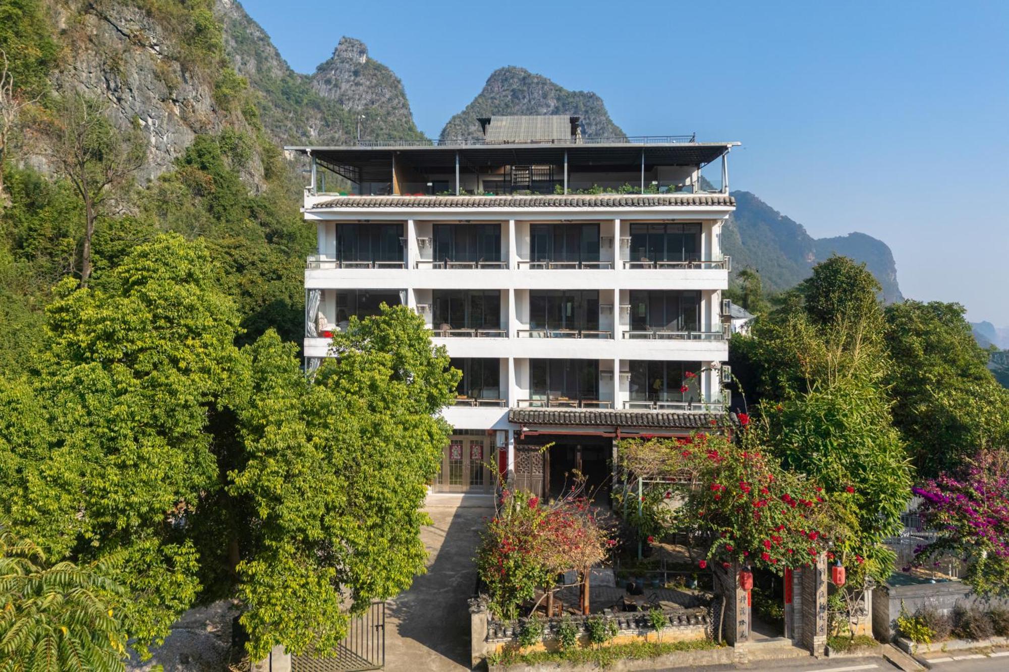 Leisure Courtyard Hotel Yangshuo-Free Shuttle Bus To Yangshuo Station Stay 2 Nights One Way Экстерьер фото