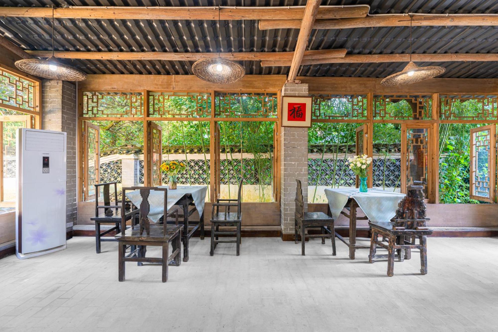 Leisure Courtyard Hotel Yangshuo-Free Shuttle Bus To Yangshuo Station Stay 2 Nights One Way Экстерьер фото