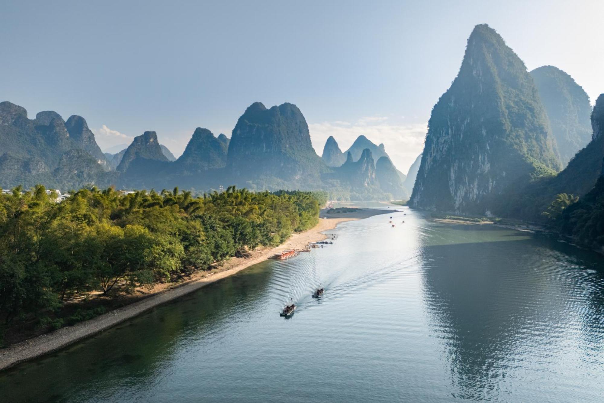 Leisure Courtyard Hotel Yangshuo-Free Shuttle Bus To Yangshuo Station Stay 2 Nights One Way Экстерьер фото